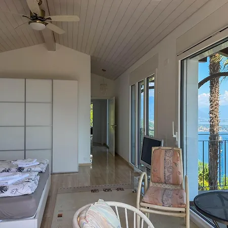 Casa Ai Monti By Holap Sa Сasa de vacaciones *